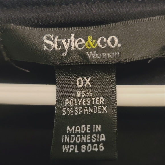 🩴Really Pretty Tunic, or Above Knee Dress - Picture 3 of 4